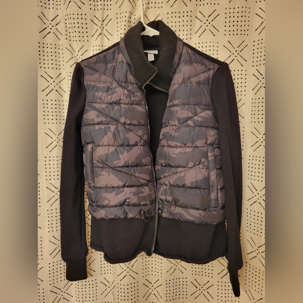 Zella - Stylish Women's Black and Green Jacket